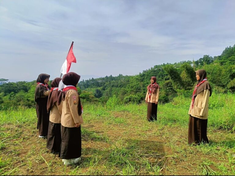 Safari Camp Khalifa, Lima Pramuka Resmi Naik Tingkat Pada saat pelaksanaan Pelantikan Penggalang Ramu, Penggalang Rakit, dan Penegak Bantara.